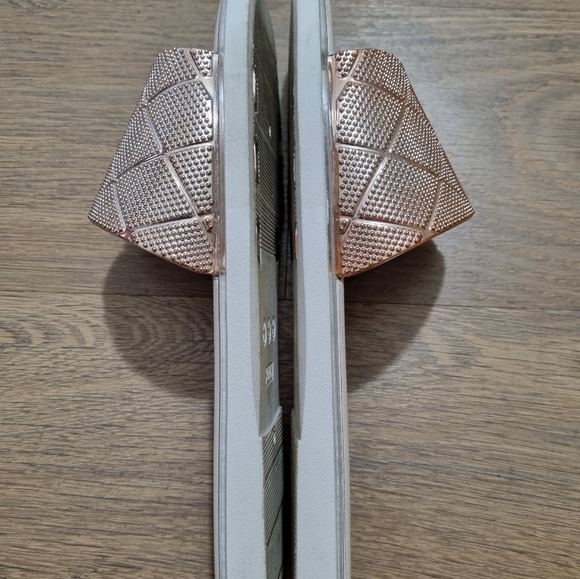 [BUNDLE!] Three Sandals, One Price  Women's Casual Blue, Black and Pink Size 7 - Picture 16 of 16